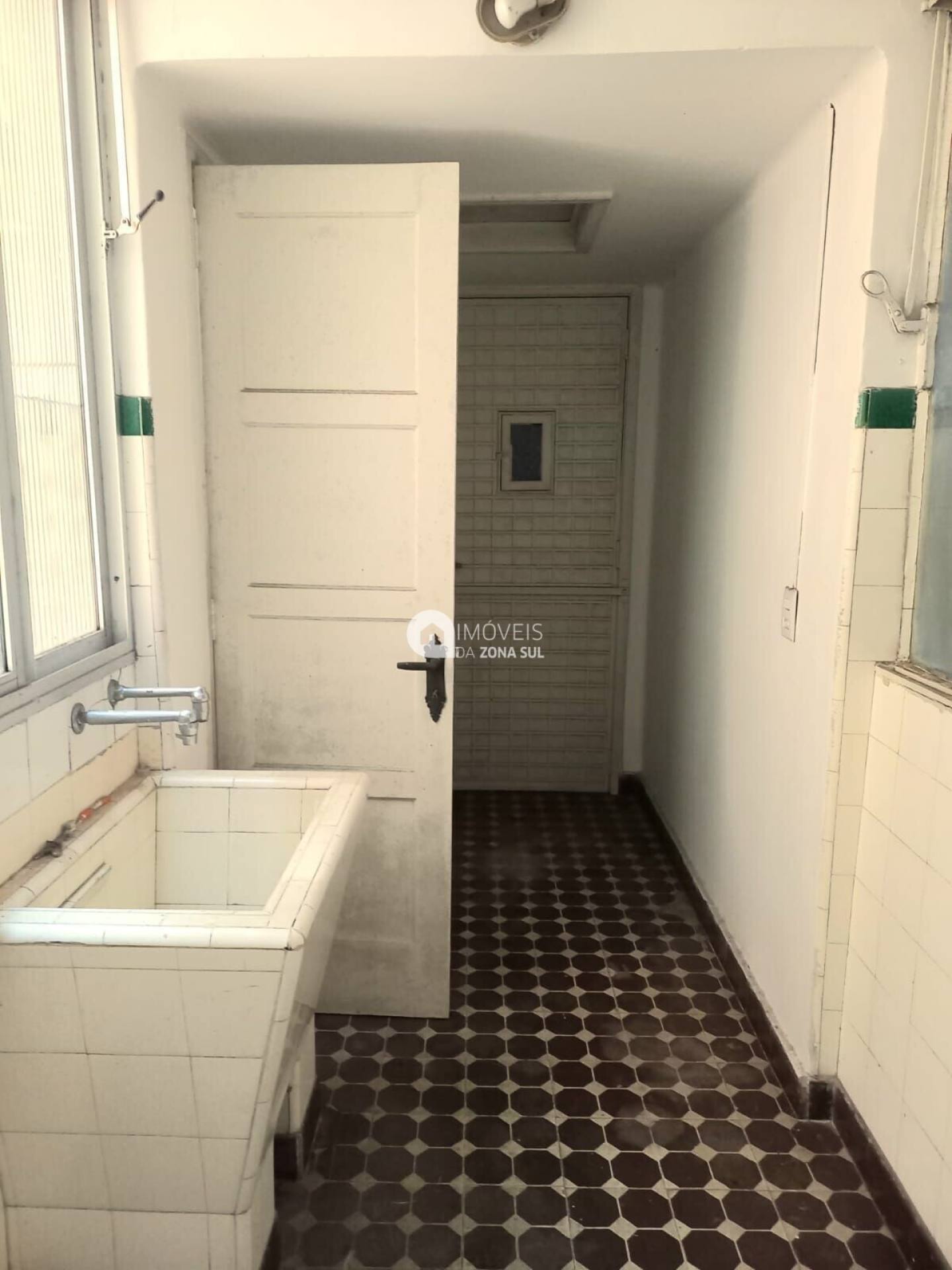 Apartamento para Vender com 4 quartos 3 banheiros 1 suíte no bairro Centro Histórico em Porto Alegre/RS