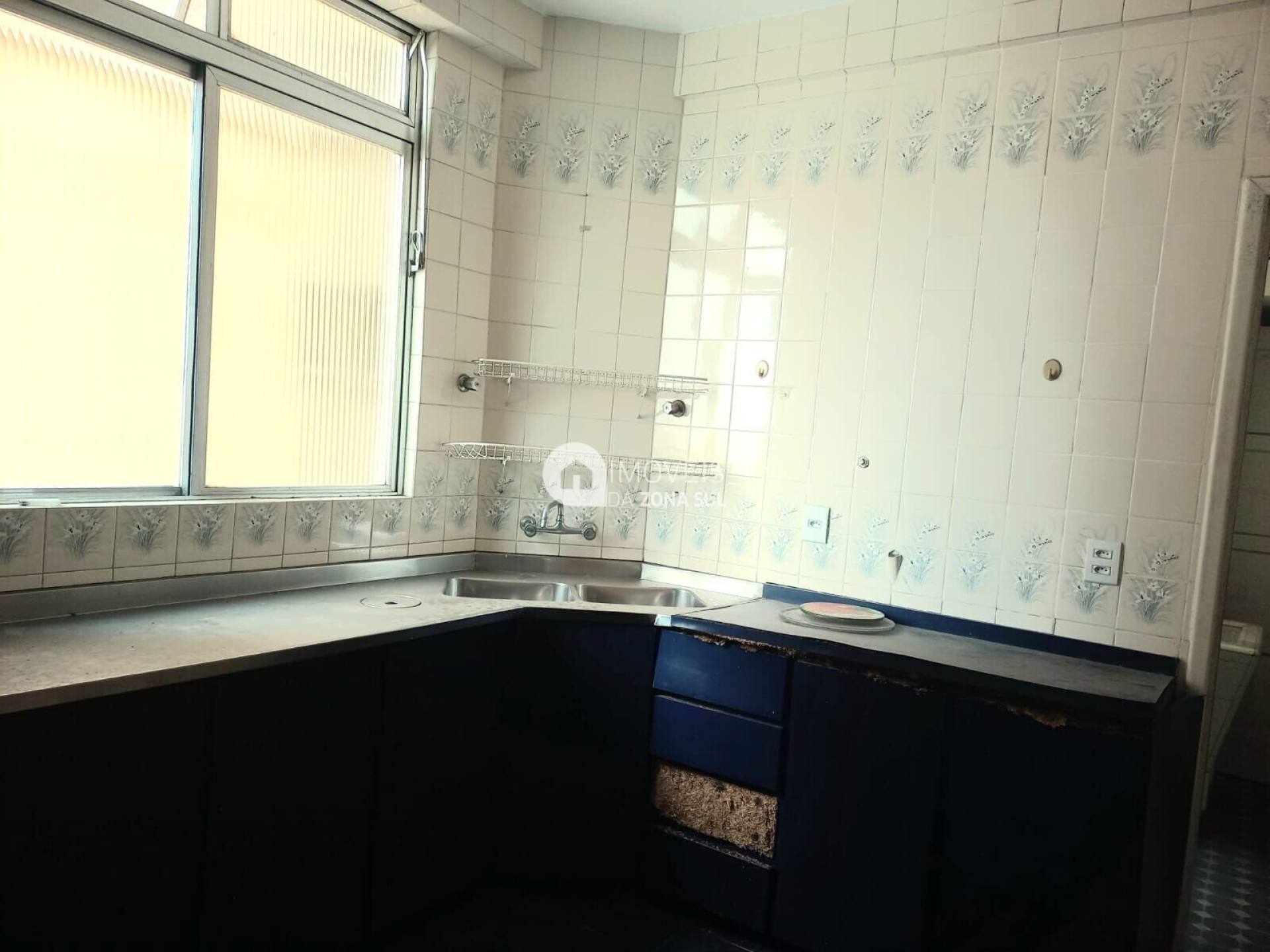 Apartamento para Vender com 4 quartos 3 banheiros 1 suíte no bairro Centro Histórico em Porto Alegre/RS