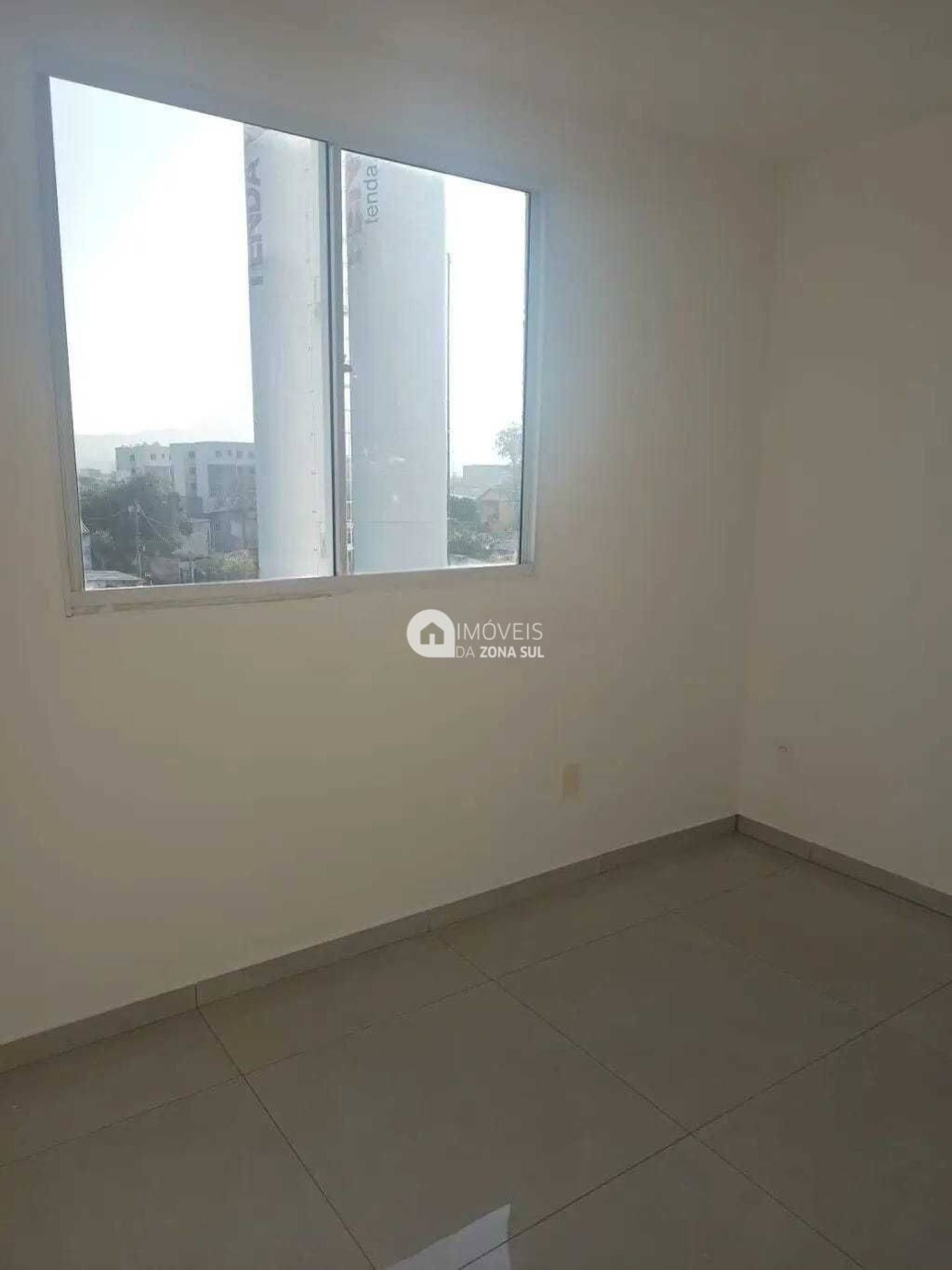 Apartamento para Alugar com 1 vaga de garagem com 2 quartos 1 banheiro no bairro Hípica em Porto Alegre/RS