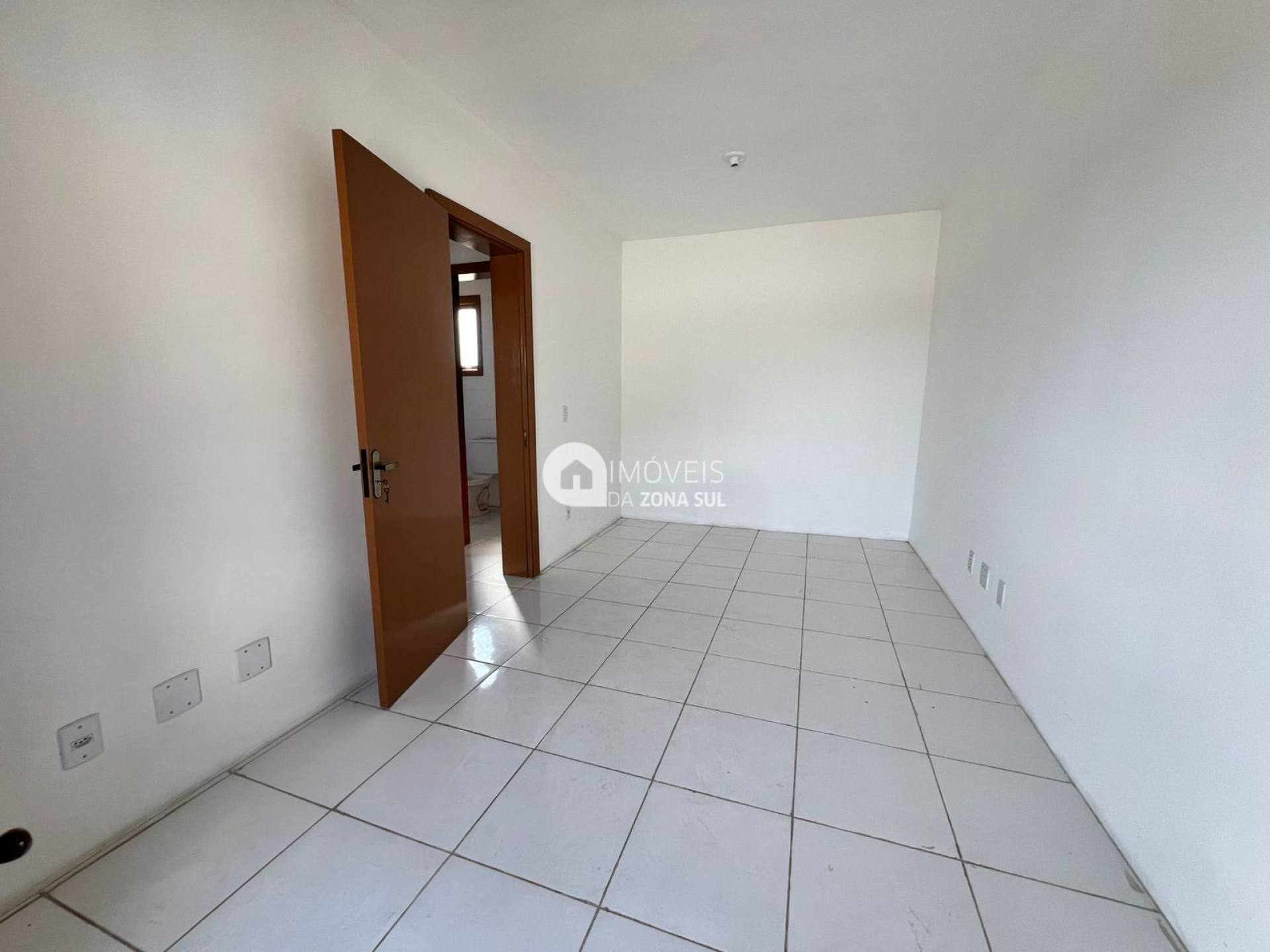 Casa para Vender com 1 vaga de garagem com 3 quartos 2 banheiros 1 suíte no bairro Ipanema em Porto Alegre/RS