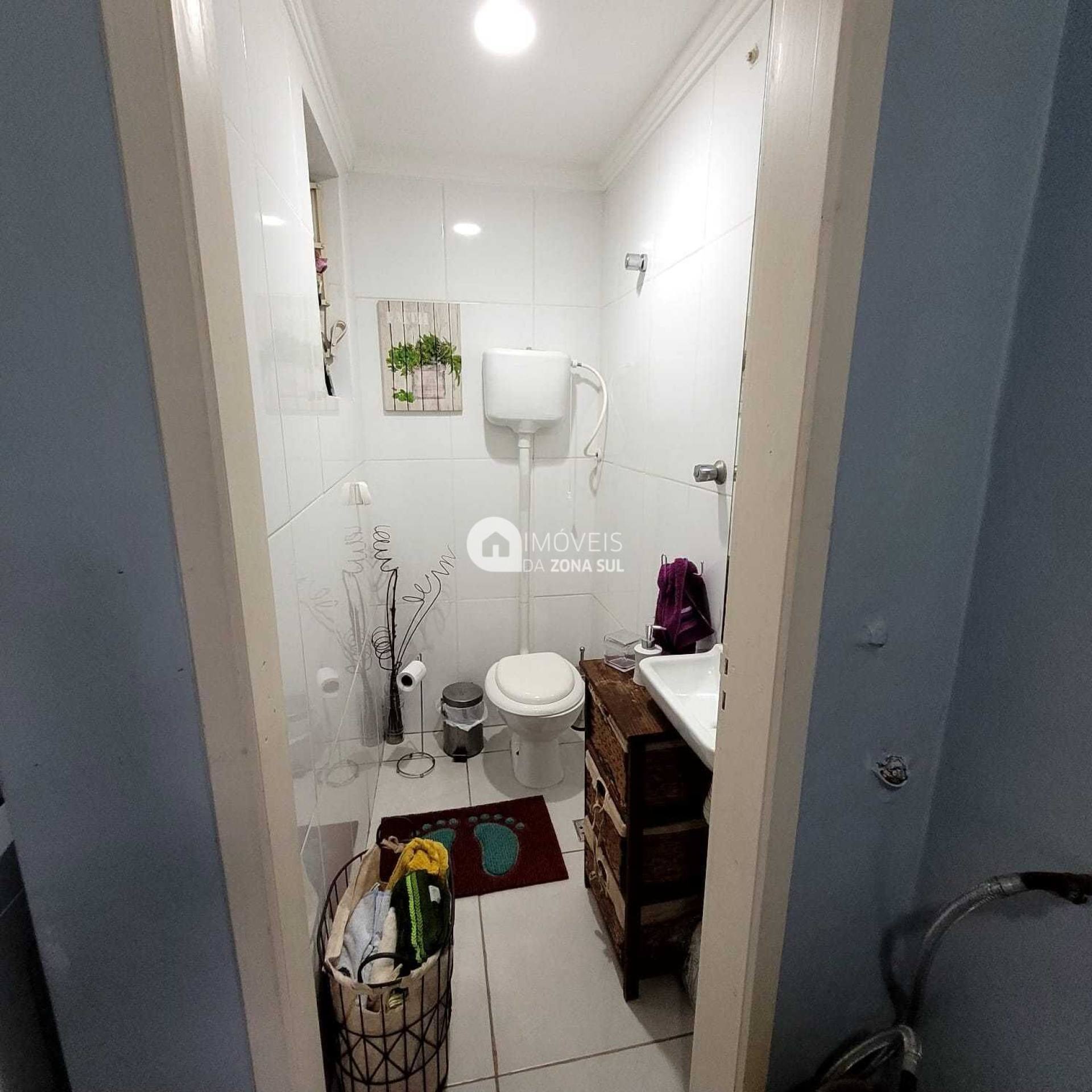 Apartamento 2D Semi-mobiliado