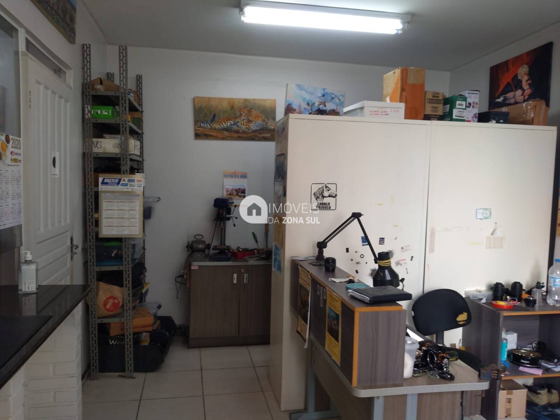 Sala para Vender com 1 banheiro no bairro Centro Histórico em Porto Alegre/RS