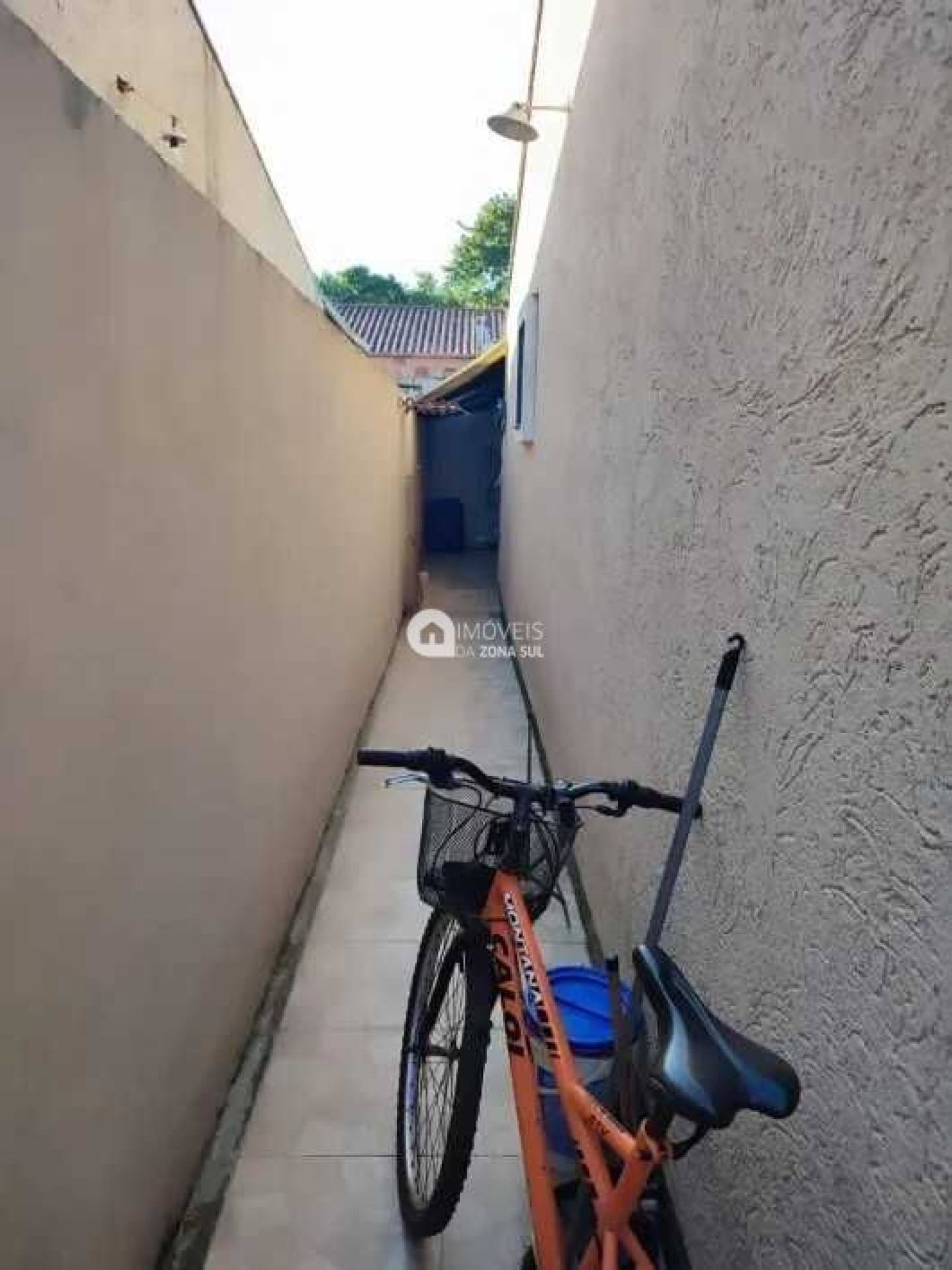 Casa para Vender com 1 vaga de garagem com 2 quartos 1 banheiro no bairro Hípica em Porto Alegre/RS