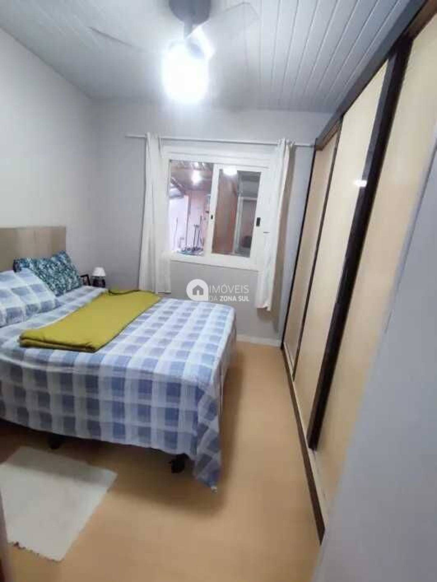 Casa para Vender com 1 vaga de garagem com 2 quartos 1 banheiro no bairro Hípica em Porto Alegre/RS