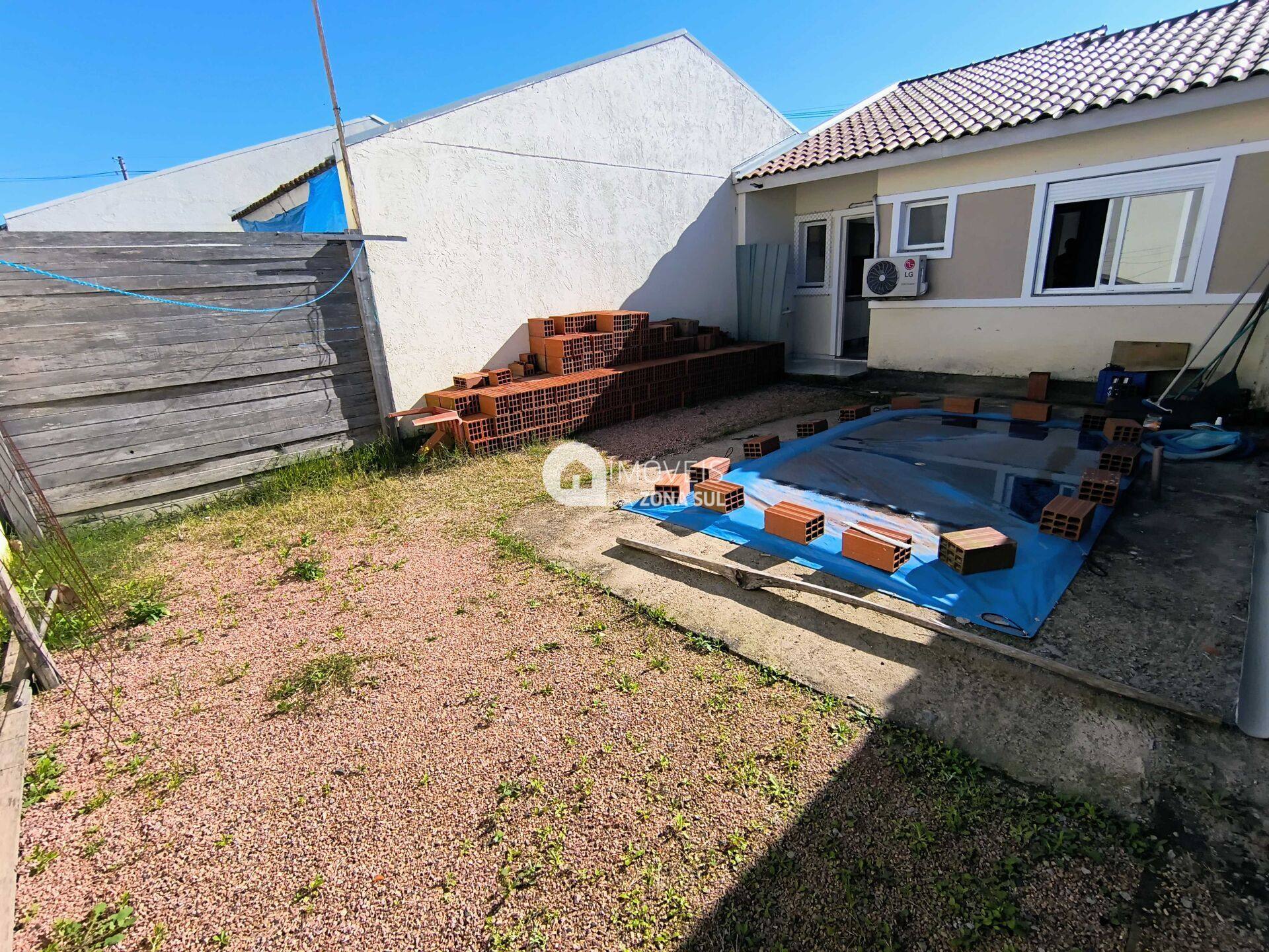 Casa para Alugar com 2 vagas de garagem com 2 quartos 2 banheiros 1 suíte no bairro Hípica em Porto Alegre/RS