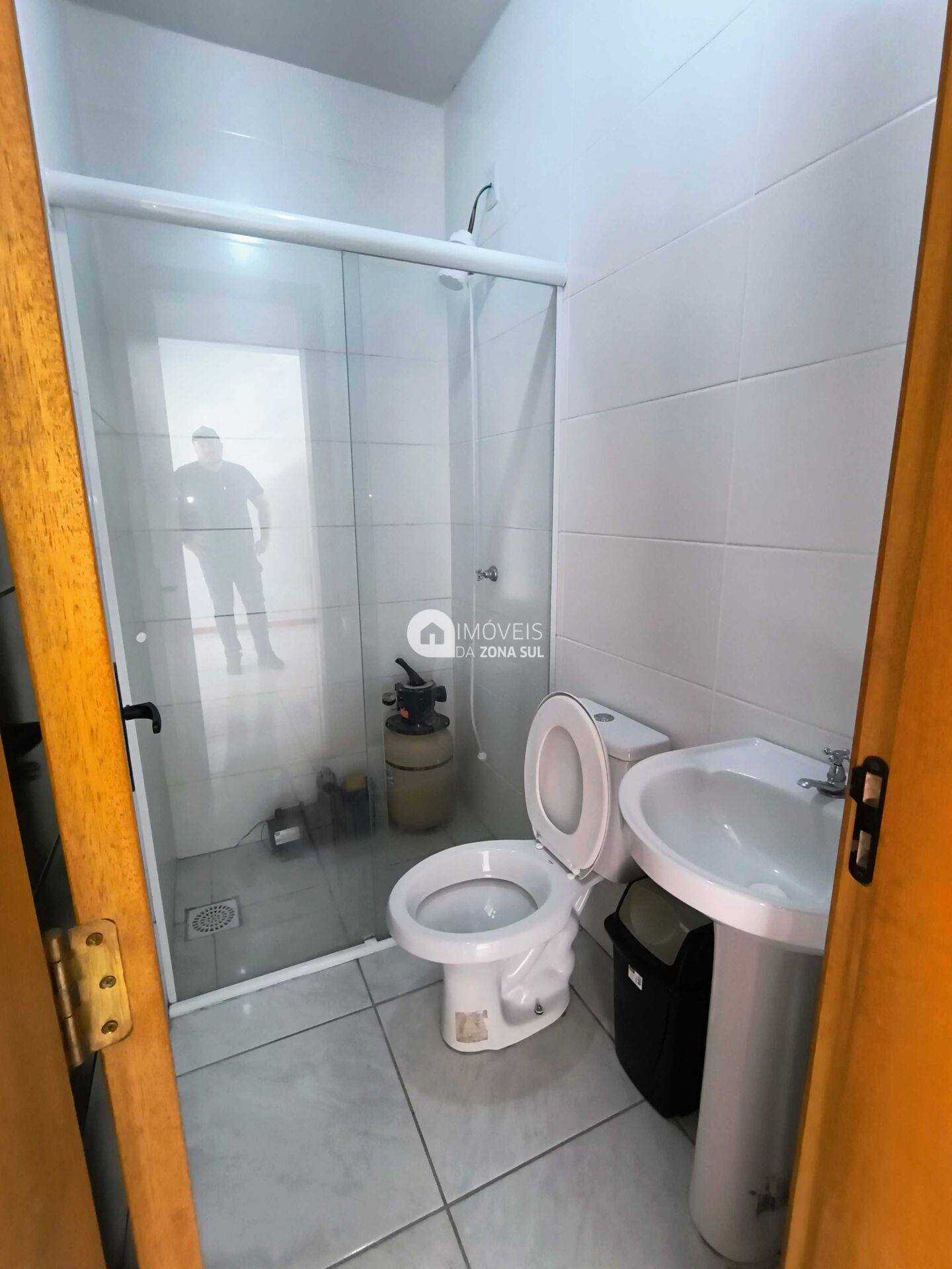 Casa para Alugar com 2 vagas de garagem com 2 quartos 2 banheiros 1 suíte no bairro Hípica em Porto Alegre/RS