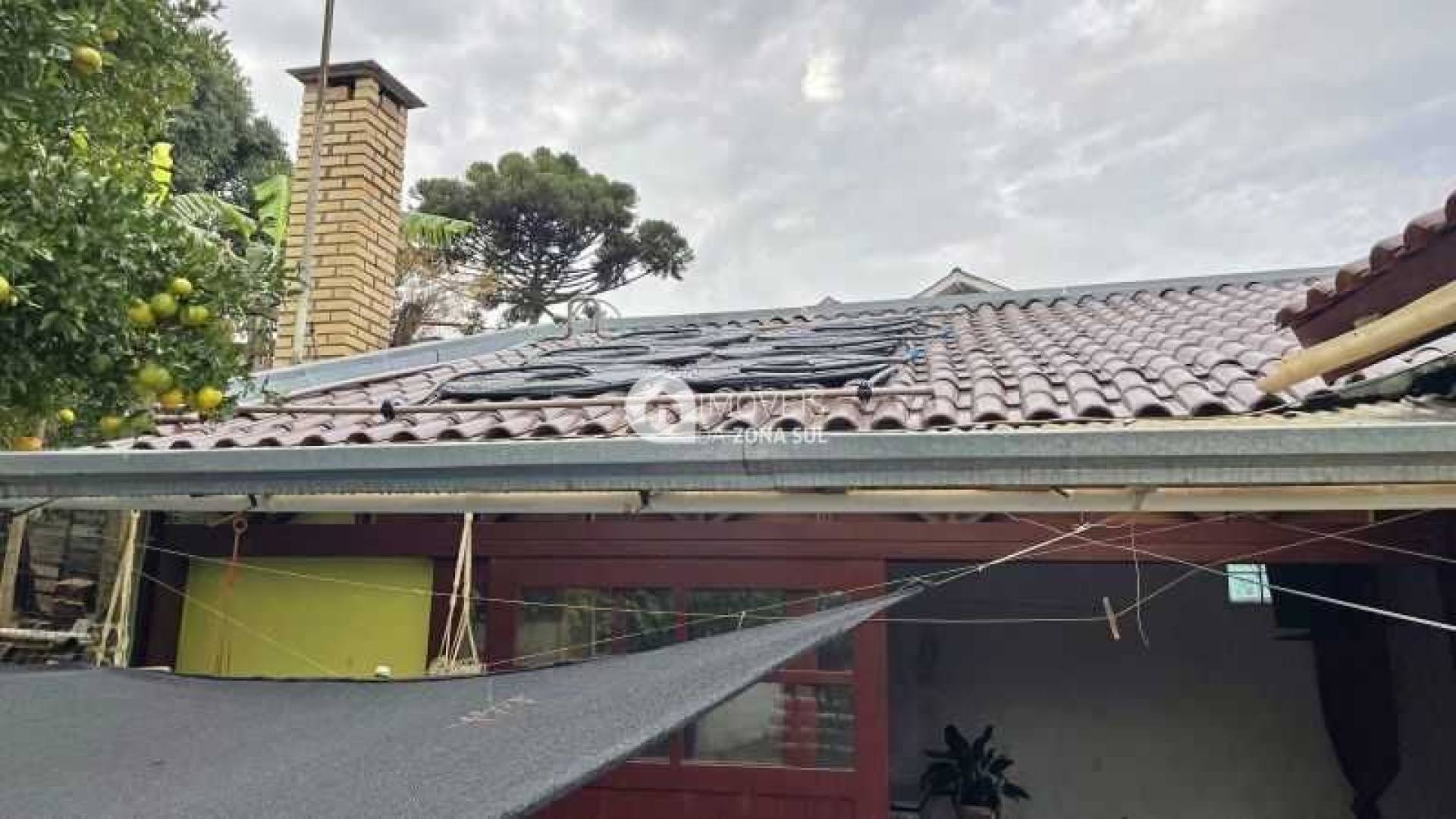 Casa para Vender com 4 vagas de garagem com 2 quartos 1 banheiro 1 suíte no bairro Campo Novo em Porto Alegre/RS
