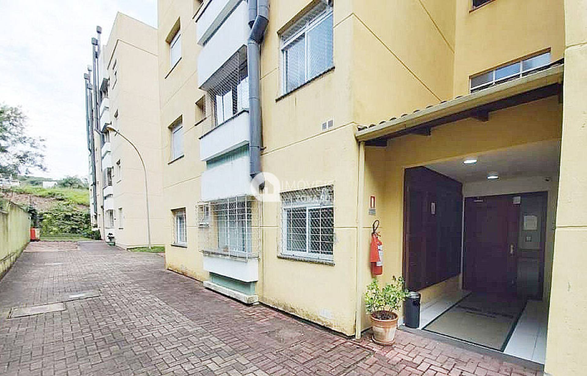 Apartamento para Vender com 1 vaga de garagem com 2 quartos 1 banheiro no bairro Ipanema em Porto Alegre/RS