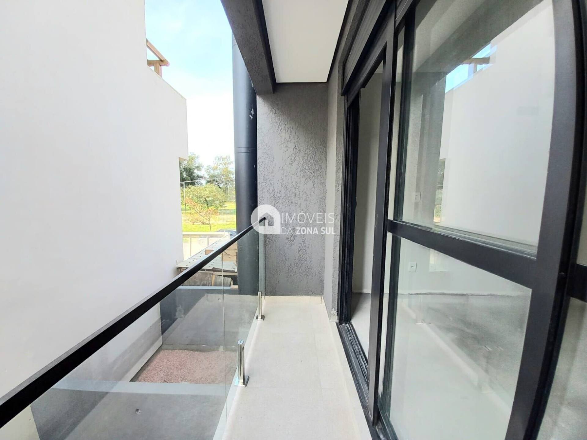 Casa para Vender com 1 vaga de garagem com 2 quartos 2 banheiros 2 suítes no bairro Hípica em Porto Alegre/RS
