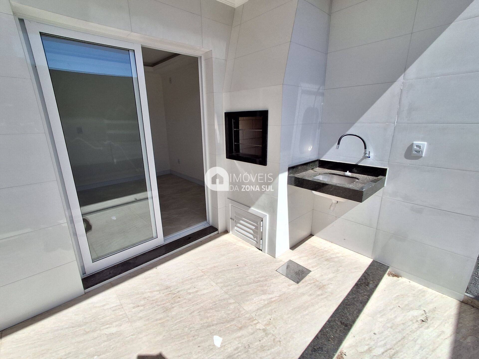 Casa para Vender com 3 quartos 3 banheiros 1 suíte no bairro Hípica em Porto Alegre/RS