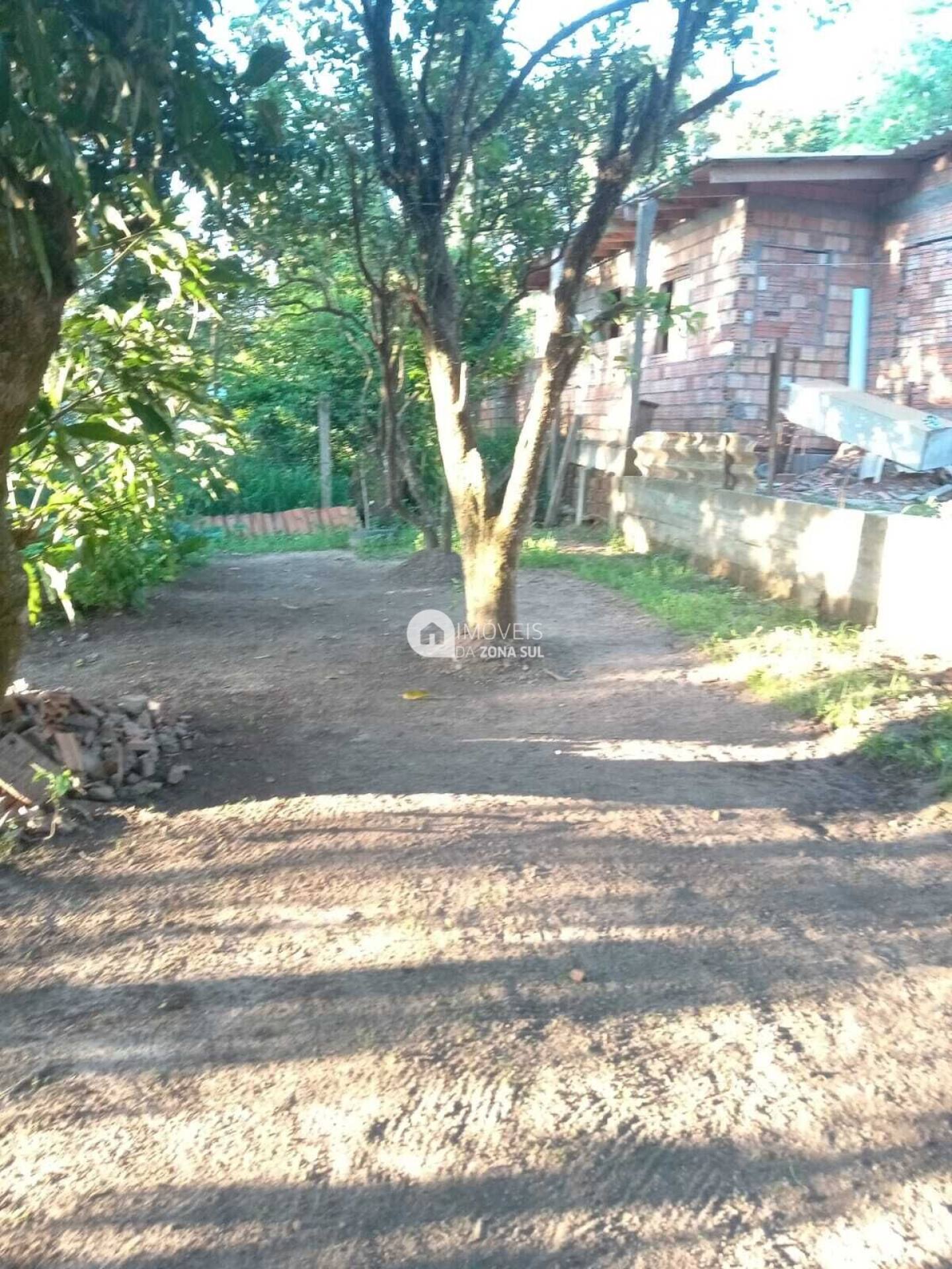 Casa para Vender com 2 vagas de garagem com 3 quartos 1 banheiro no bairro Lageado em Porto Alegre/RS