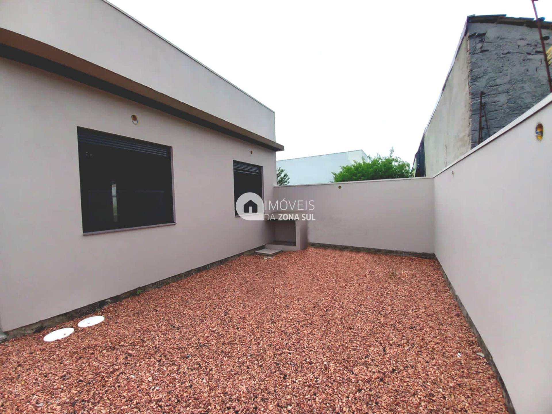 Casa para Vender com 2 vagas de garagem com 3 quartos 2 banheiros 1 suíte no bairro Aberta dos Morros em Porto Alegre/RS