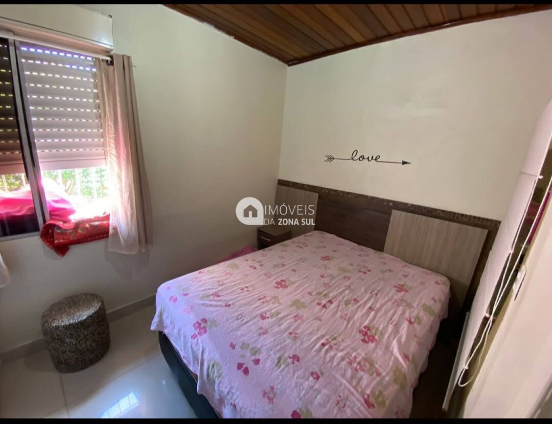 Sobrado para Vender com 1 vaga de garagem com 2 quartos 1 banheiro no bairro Hípica em Porto Alegre/RS