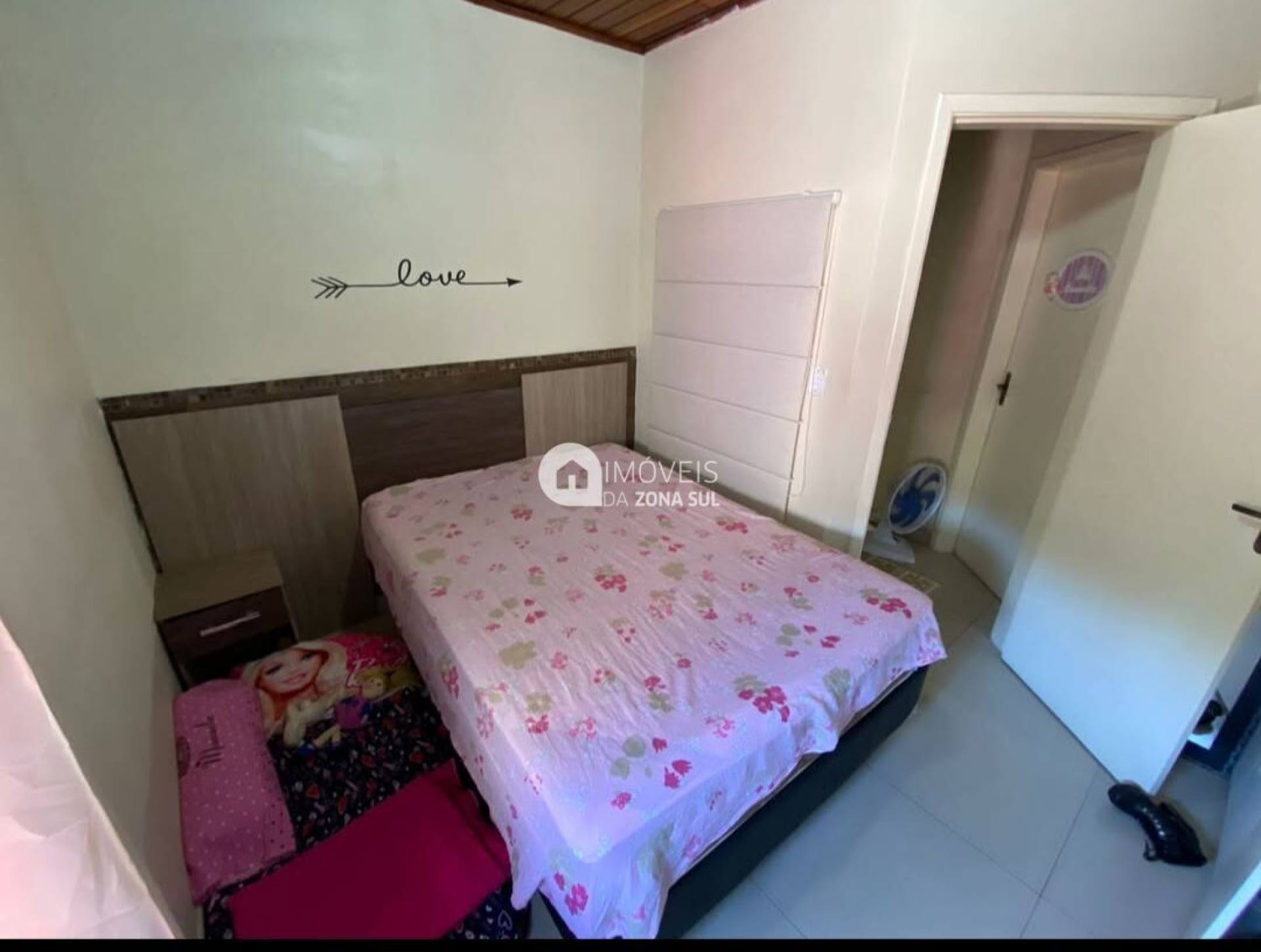 Sobrado para Vender com 1 vaga de garagem com 2 quartos 1 banheiro no bairro Hípica em Porto Alegre/RS