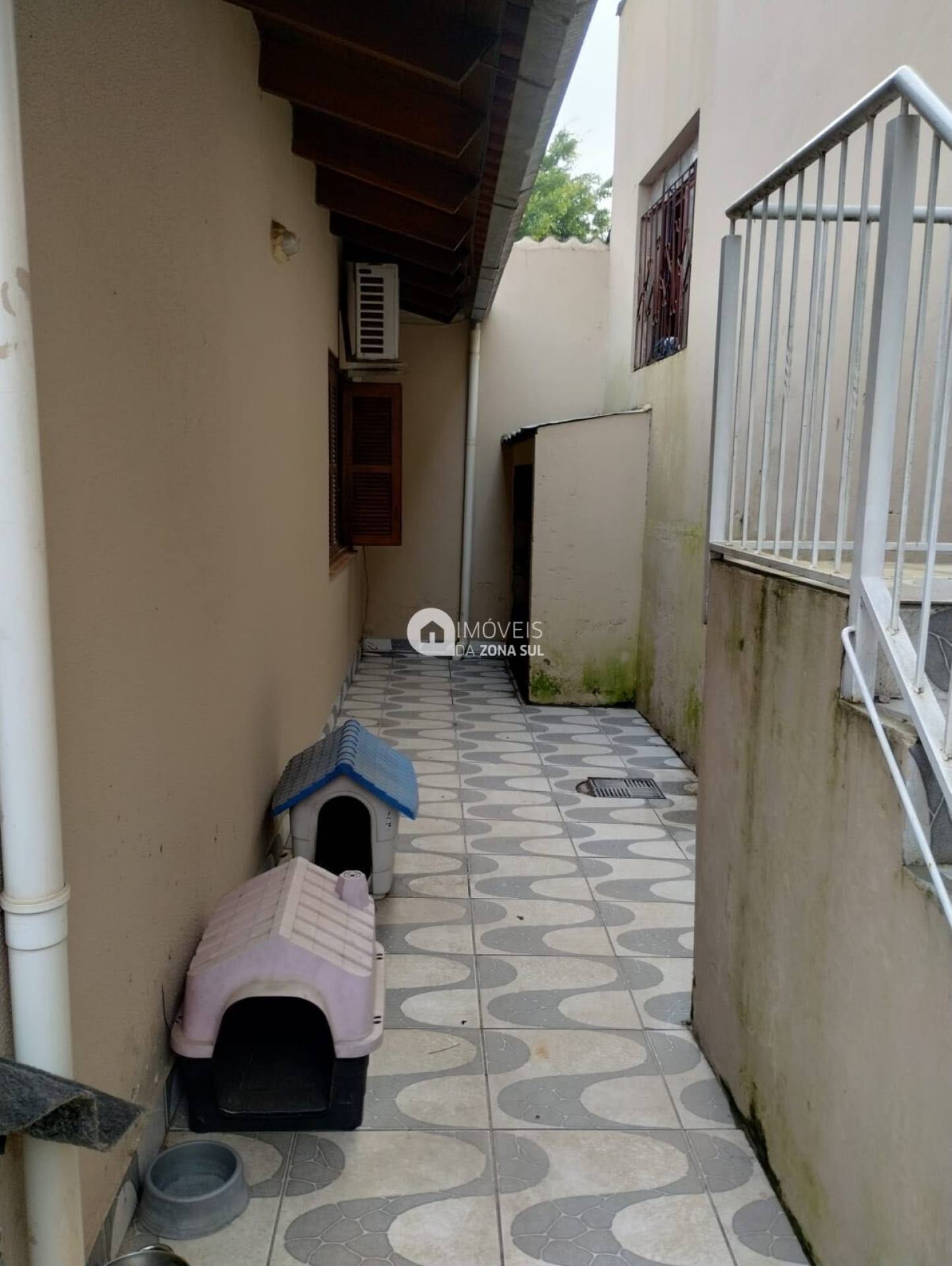 Casa para Vender com 1 vaga de garagem com 3 quartos 2 banheiros 1 suíte no bairro Não Informado em Não Informado/NI
