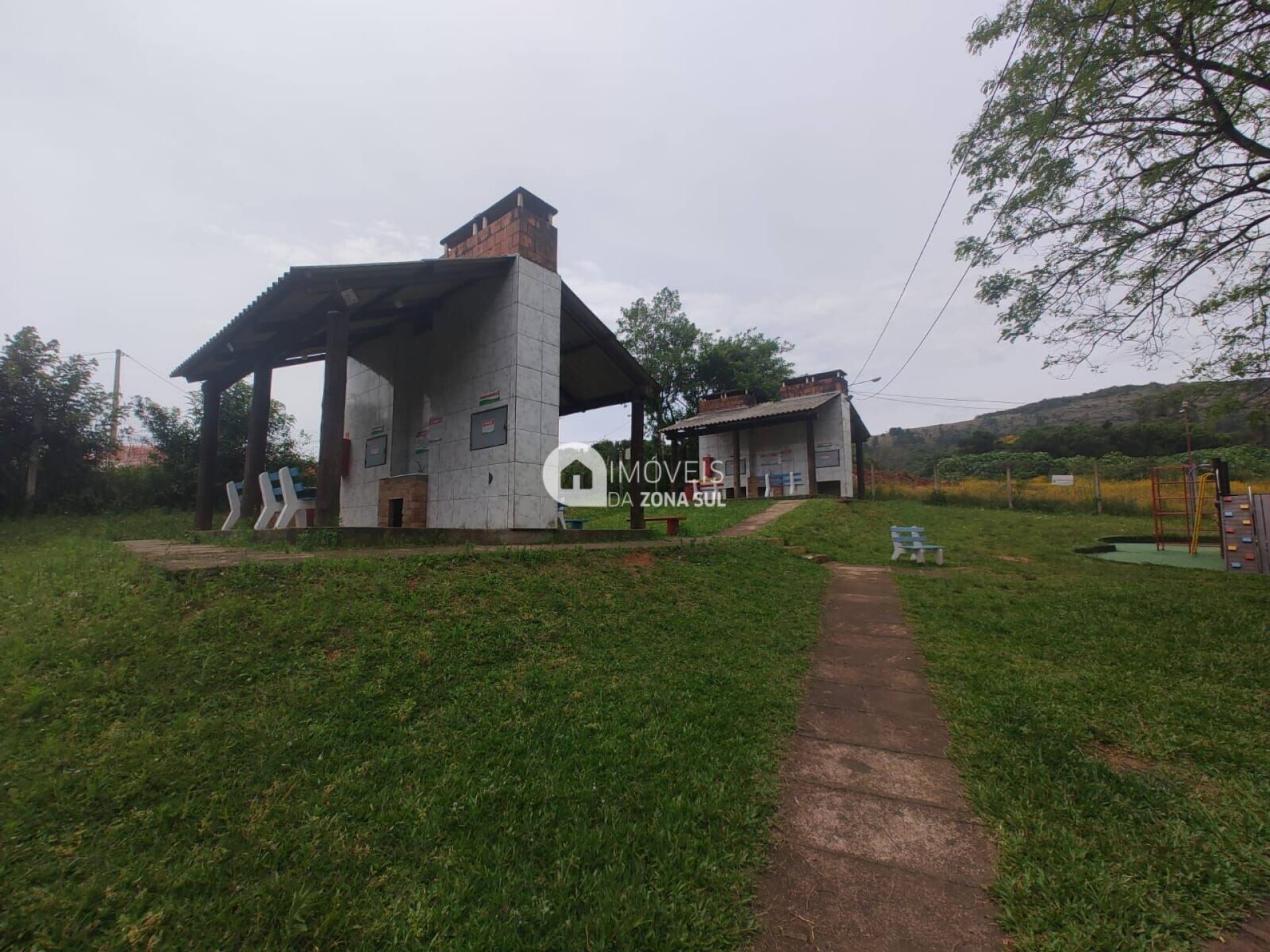 Apartamento 2 dormitórios com vaga
