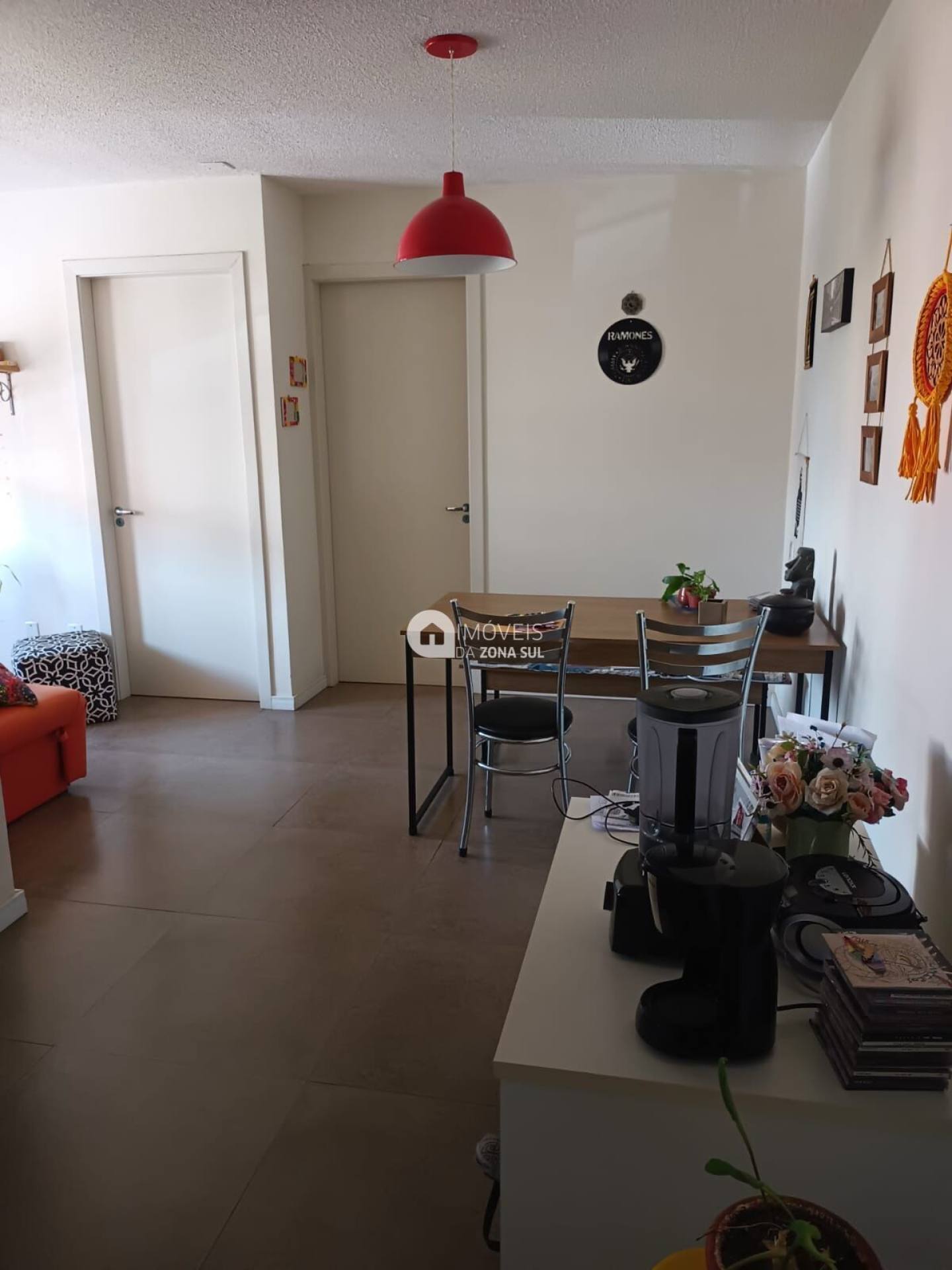 Ótimo apartamento na entrada da Restinga