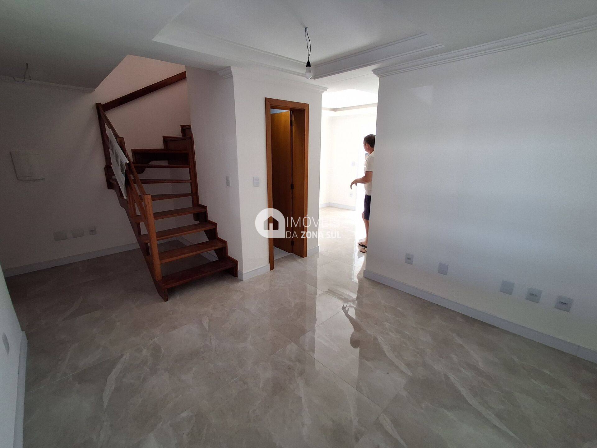 Casa para Vender com 3 quartos 3 banheiros 1 suíte no bairro Hípica em Porto Alegre/RS