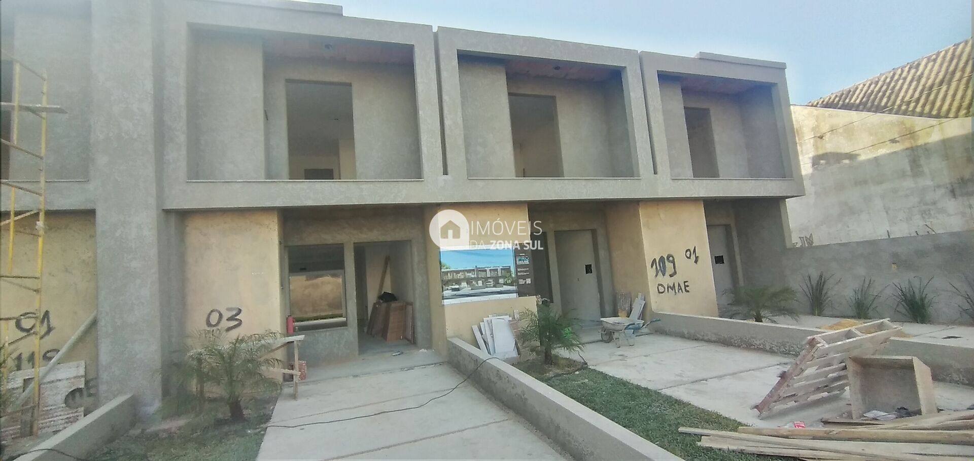 Casa para Vender com 2 vagas de garagem com 3 quartos 2 banheiros 1 suíte no bairro Hípica em Porto Alegre/RS