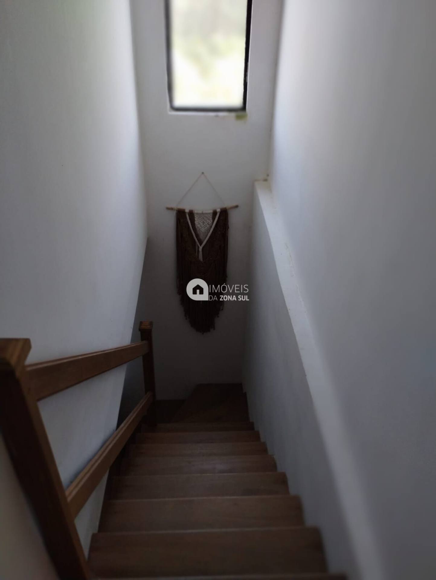 Casa para Vender com 3 vagas de garagem com 4 quartos 3 banheiros 1 suíte no bairro Lami em Porto Alegre/RS