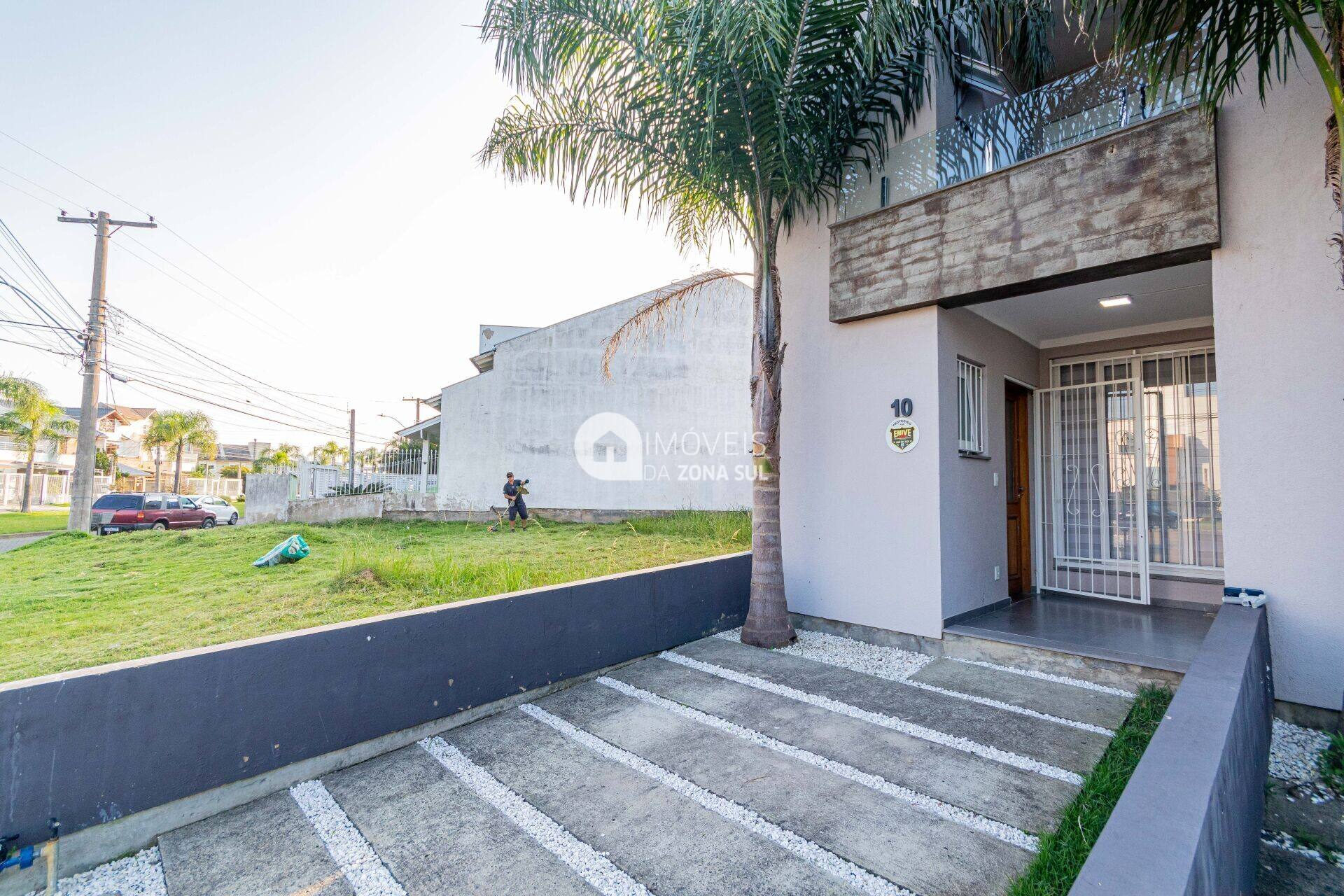 Casa para Vender com 1 vaga de garagem com 2 quartos 2 banheiros 2 suítes no bairro Hípica em Porto Alegre/RS