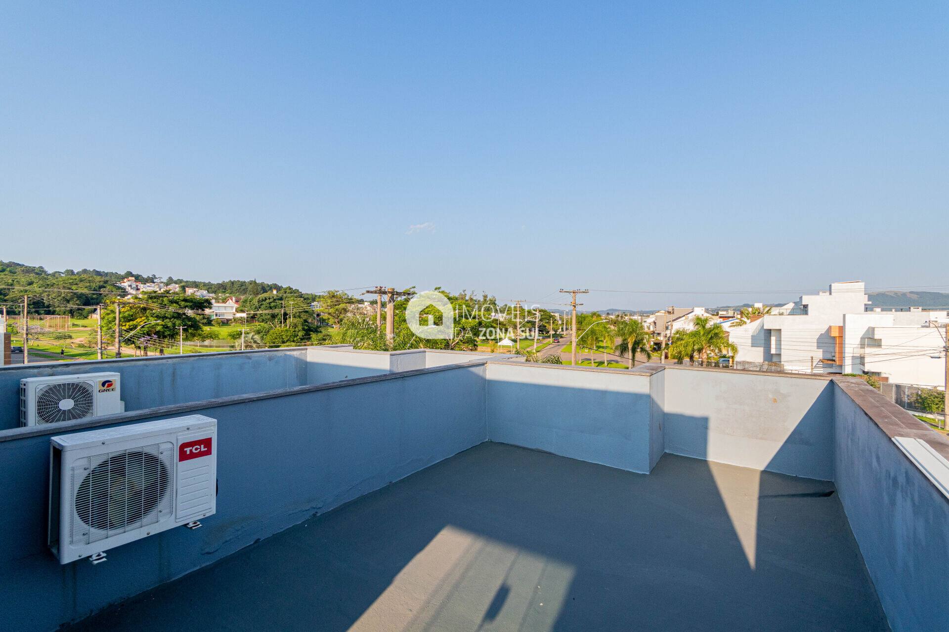 Casa para Vender com 1 vaga de garagem com 2 quartos 2 banheiros 2 suítes no bairro Hípica em Porto Alegre/RS