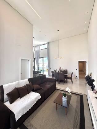 Casa incrível na Fazenda Itapema