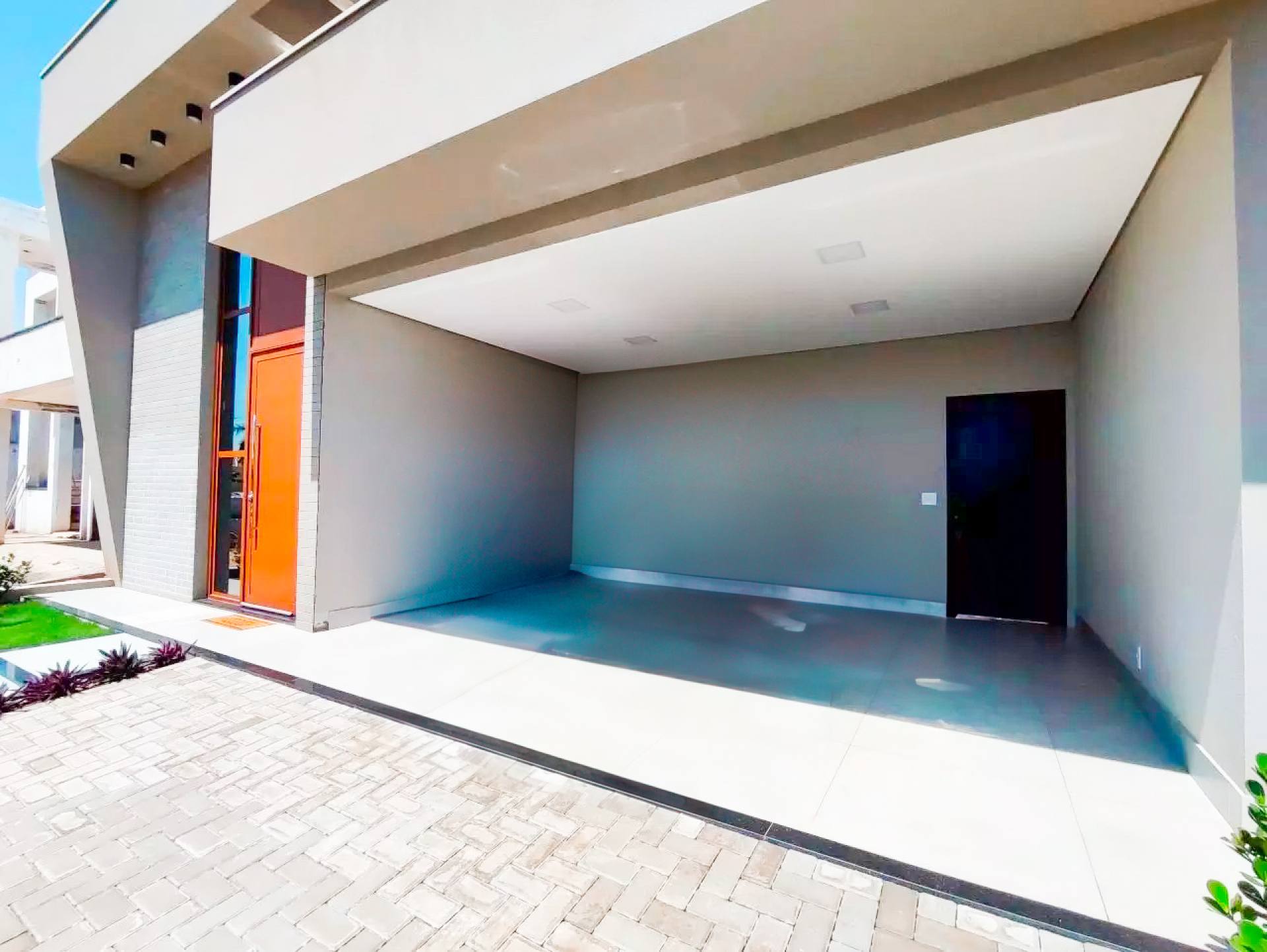 Linda casa na Fazenda Itapema