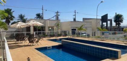 Lindo Apartamento com varanda na Av. Lauro Corrêa - Condomínio Liverpool