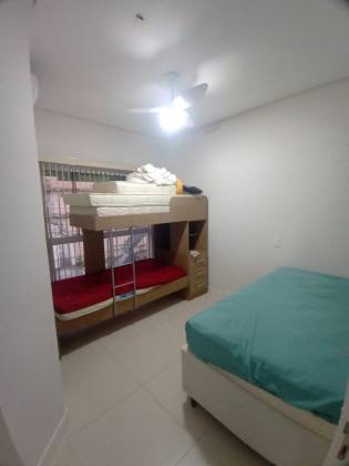 Casa em Condomínio Fechado na Praia da Cocanha - Caraguatatuba