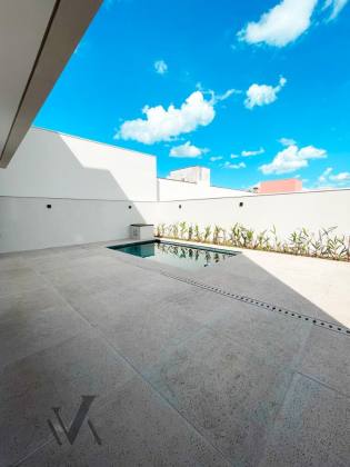 Sobrado de Alto Padrão - Condomínio Terras de São Bento 2