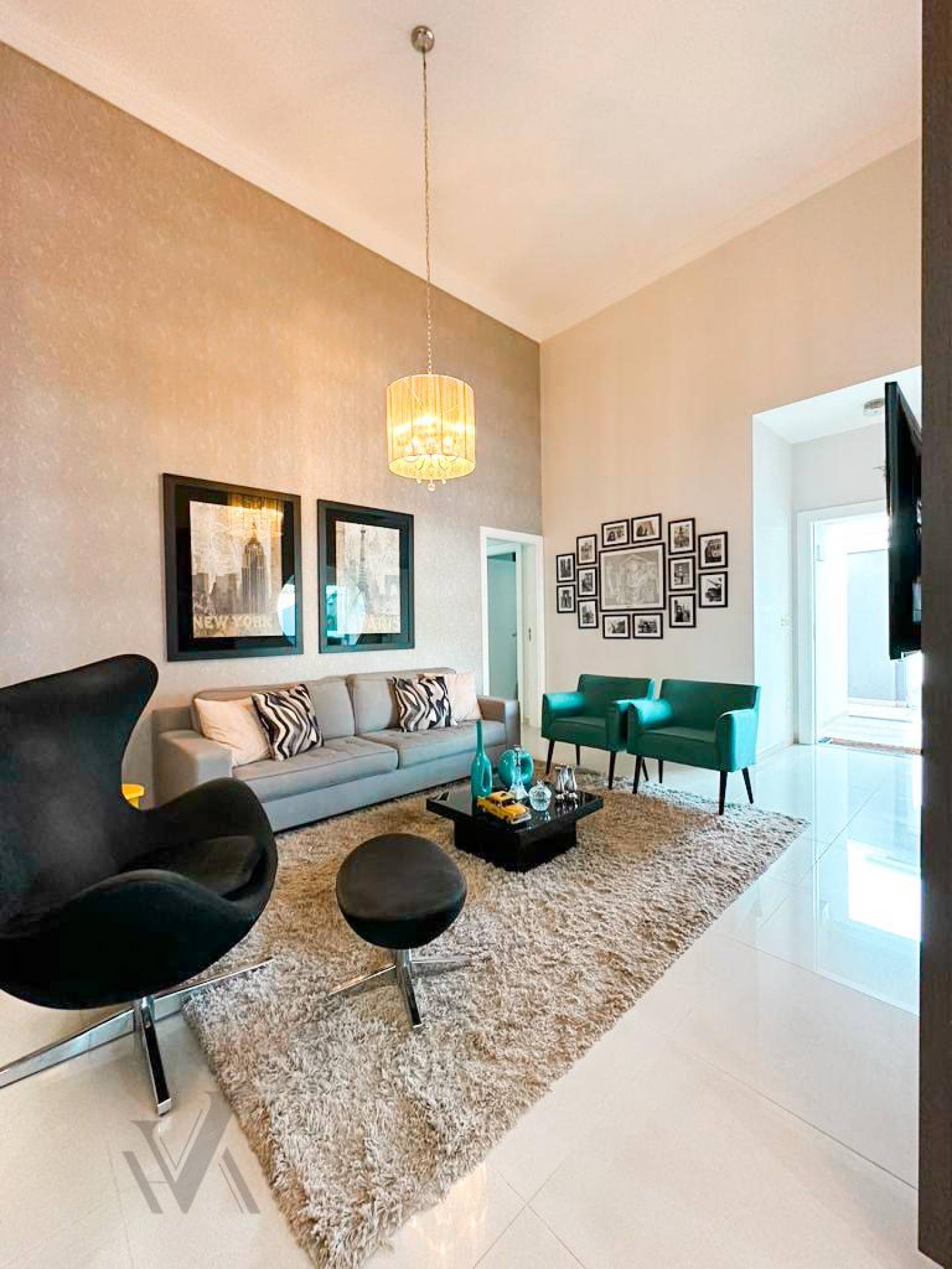 ? Casa Térrea Moderna com Área Gourmet e Piscina – Condomínio Jardim dos Ipês