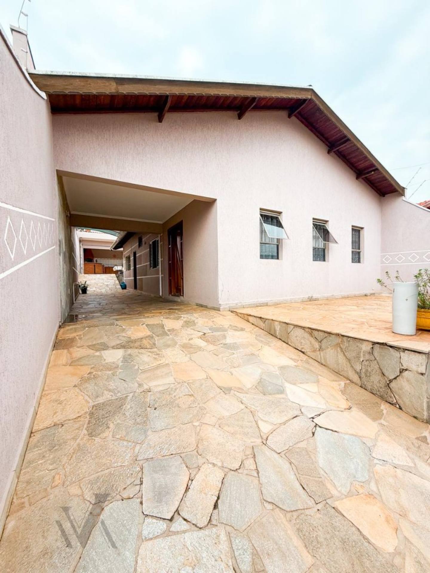 Casa 3 quartos com 1 suíte