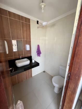 Casa com 3 dorm sendo 1 suite no Alto dos Laranjais