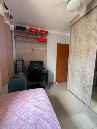 Casa com 3 dorm sendo 1 suite no Alto dos Laranjais