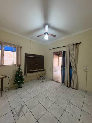 Casa de 2 dormitórios no Olga Veroni