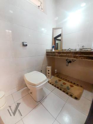 Casa com 3 dormitórios próximo a Av Lauro Correia