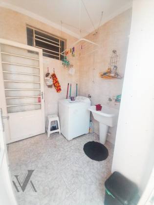 Casa com 3 dormitórios próximo a Av Lauro Correia