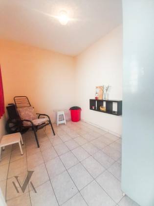 Casa com 3 dormitórios próximo a Av Lauro Correia