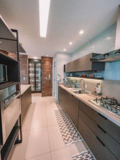 Maison D\'Art Dali com 3 suítes + escritório e 3 vagas de garagem
