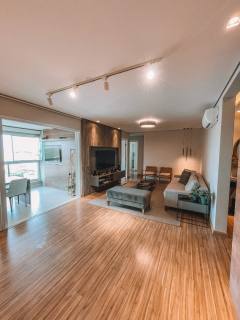 Maison D\'Art Dali com 3 suítes + escritório e 3 vagas de garagem