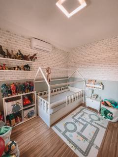 Maison D\'Art Dali com 3 suítes + escritório e 3 vagas de garagem