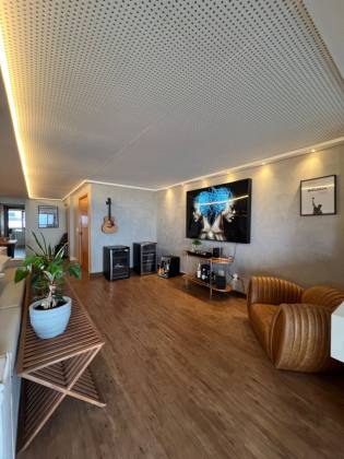 Apartamento Para Vender c/ 255m² de porteira fechada, 04 suítes e 4 vagas de garagem, no bairro Altiplano em João Pessoa
