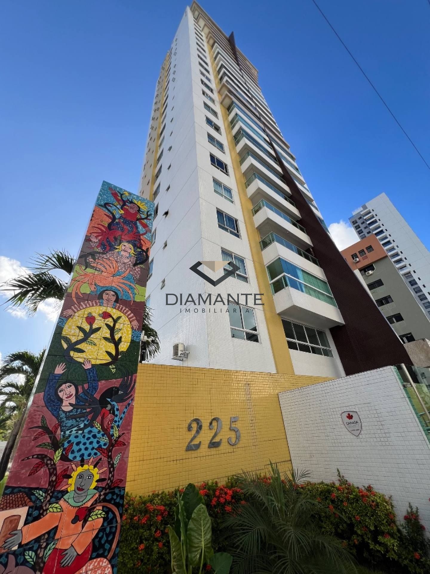 Apartamento Para Vender com 03 quartos 03 suítes no bairro Tambaú em João Pessoa