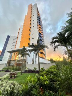 Apartamento Para Vender com 03 quartos 01 suítes no bairro Miramar em João Pessoa