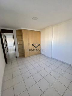Apartamento Para Vender com 03 quartos 01 suítes no bairro Miramar em João Pessoa