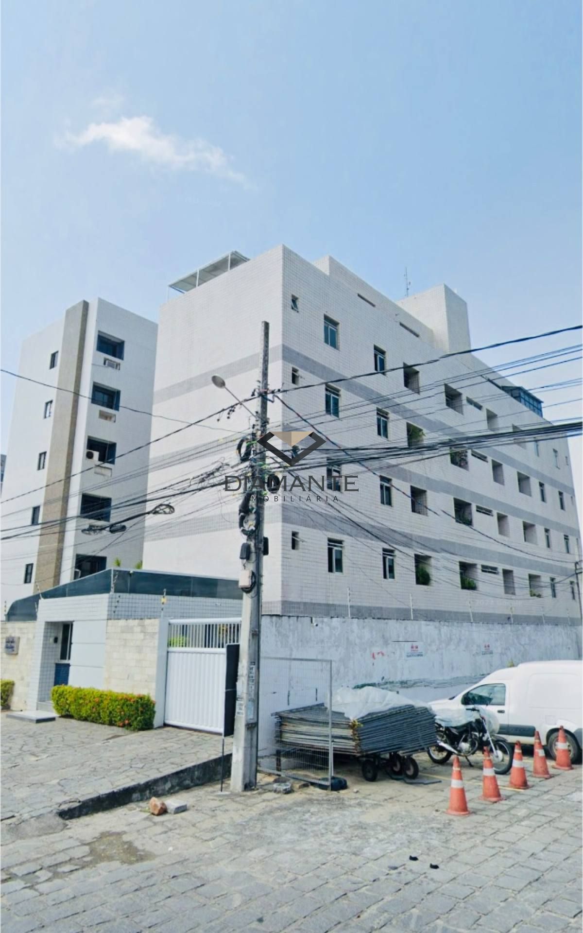 Apartamento Para Vender com 03 quartos 1 suítes no bairro Jardim Oceania em João Pessoa
