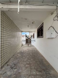 Casa Excelente Para Vender com 3 quartos 01 suítes no bairro Manaíra em João Pessoa