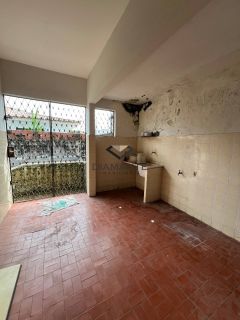 Casa Excelente Para Vender com 3 quartos 01 suítes no bairro Manaíra em João Pessoa