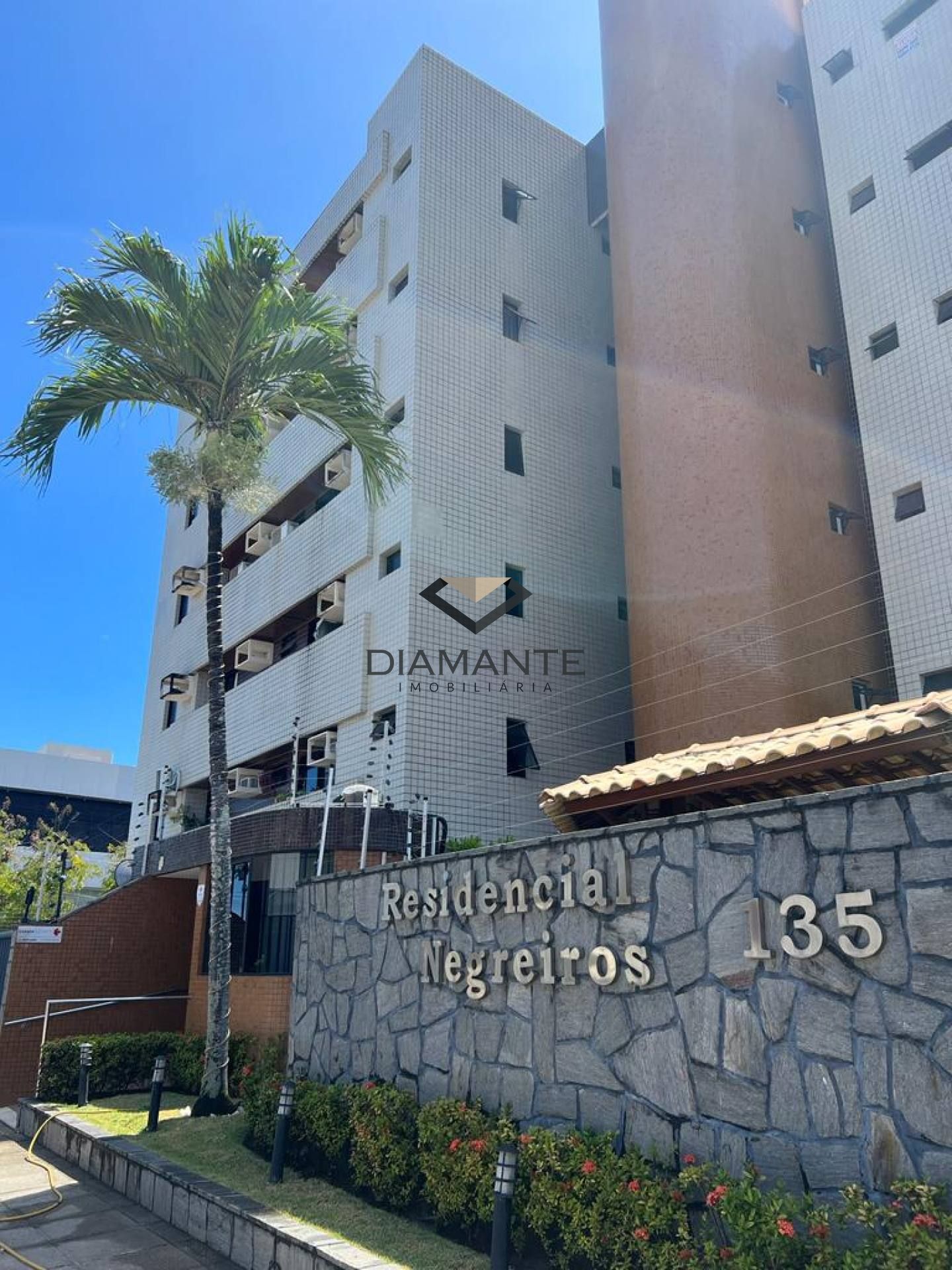 Apartamento Para Alugar com 3 quartos no bairro Manaíra em João Pessoa